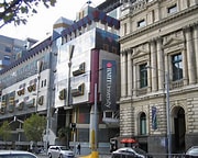 福州留学指南：如何撰写打动RMIT招生官的申请文书？