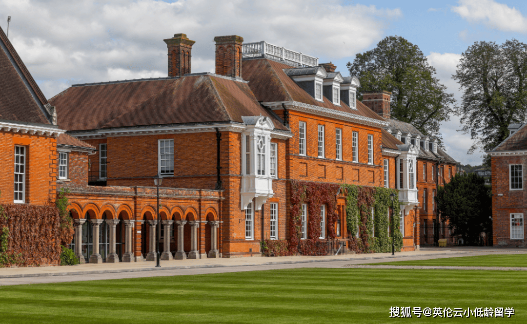 港硕一年读完血赚？这份时间线让学费翻倍回本